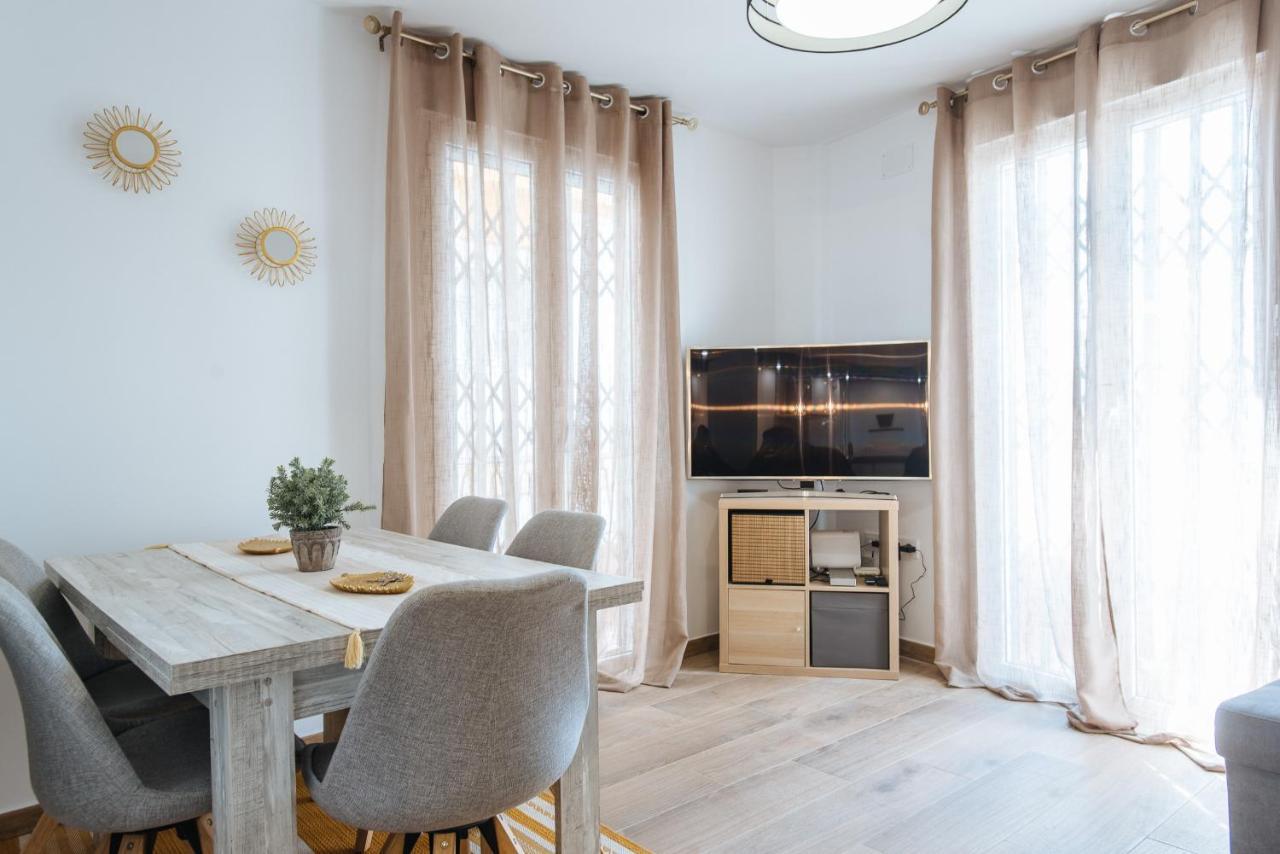 El Apartamento Del Reloj De Sol Sevilla Dış mekan fotoğraf